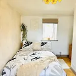 Muddy Boots-arcade Royale *