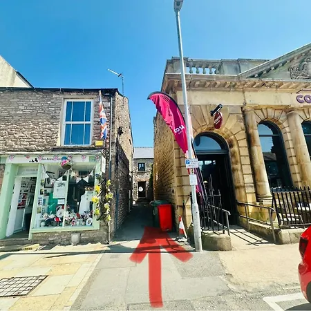 Muddy Boots-arcade Royale *